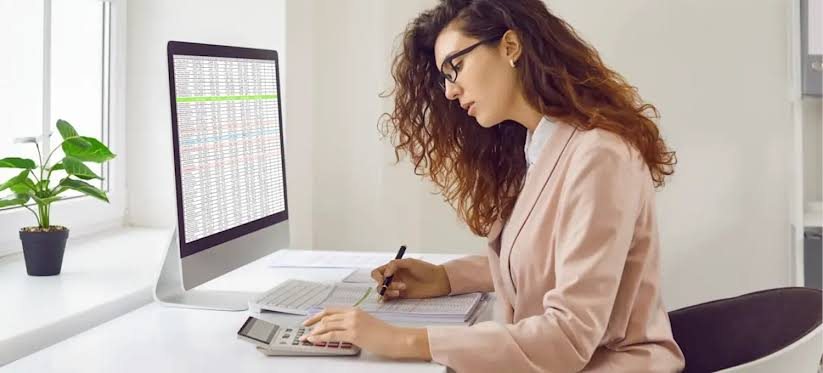 Accountant Bookkeeper and Website Editor