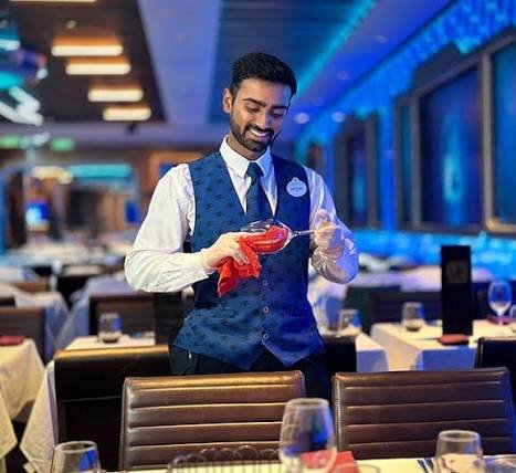 Waiter Job
