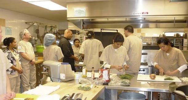 Food Service Worker NA-02