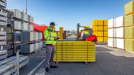 Logistics Specialist