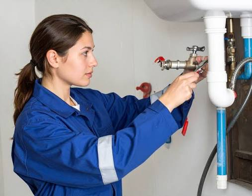 Plumbing Apprentice and Qualified Plumber
