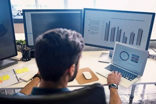 Senior Data Analyst